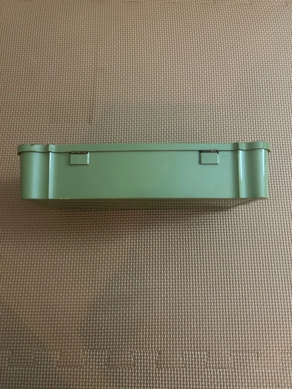 Schwarz Bros. Plastic Tissue Box. Olive green